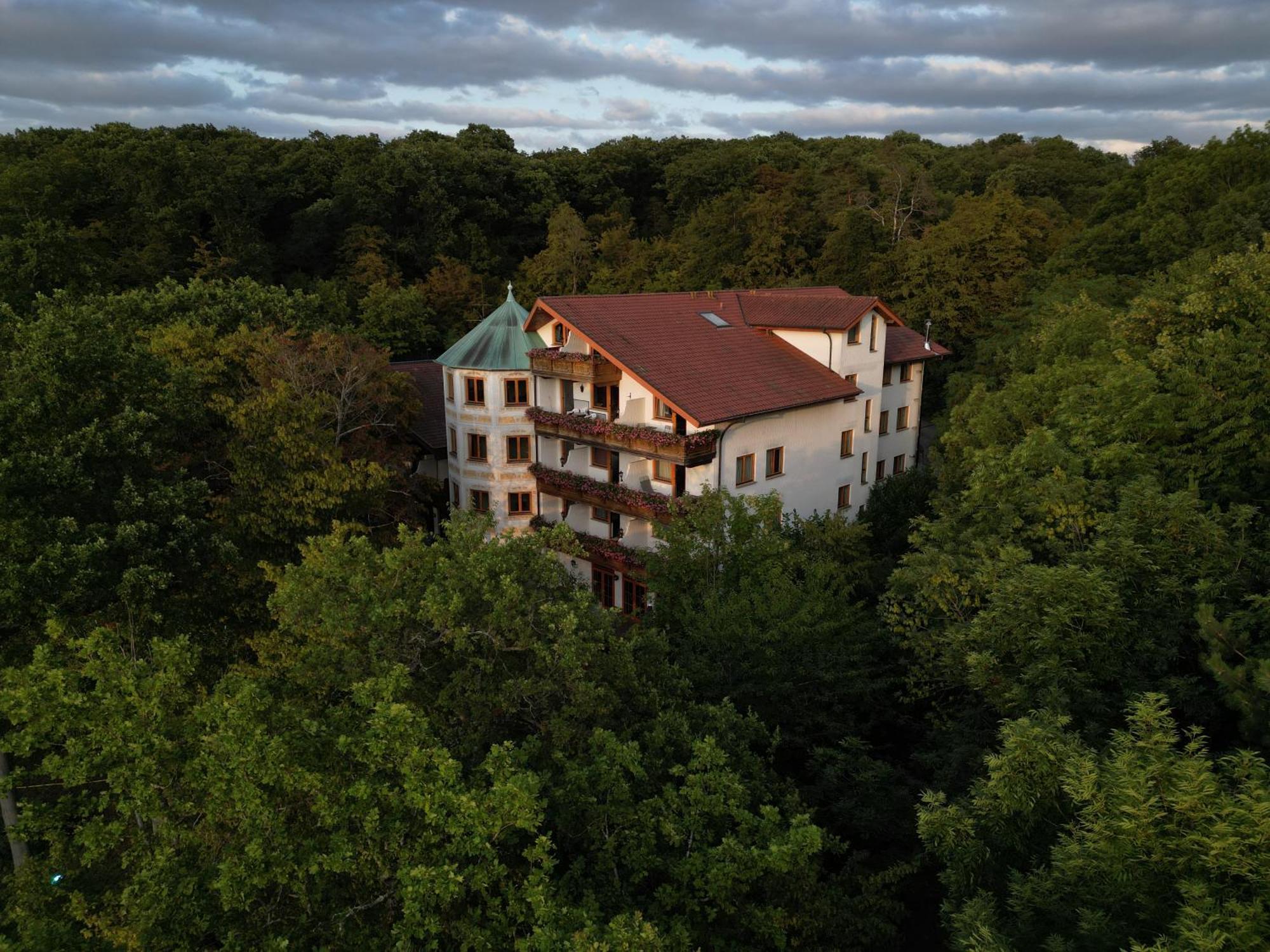 Hotel-Restaurant Kreuzberghof Tagungs- Und Veranstaltungshotel Tiefenbach  Екстериор снимка